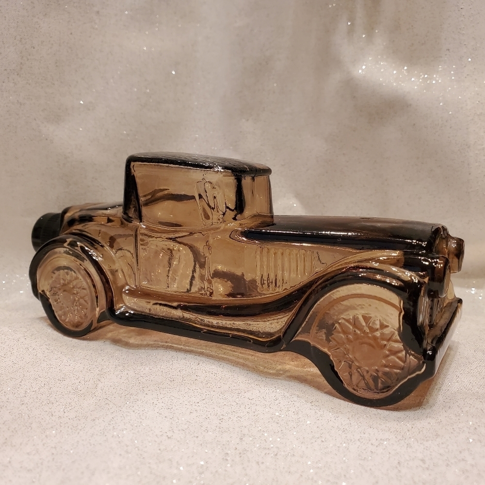 Avon Vintage Car /  Bottle / Decanter Figurine